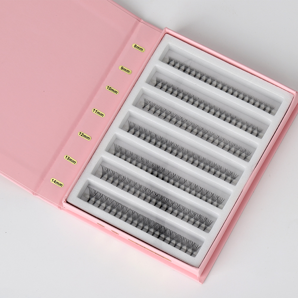 رموش مجمعة مسبقًا بقاعدة مدببة - مراجعة Mega Volume Lash وسعره