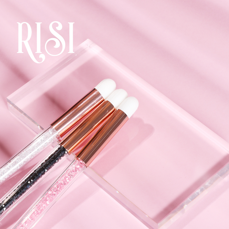 فرشاة تنظيف الرموش من ريسي-كري - مراجعة Eyelash Extension Foam Cleanser وسعره